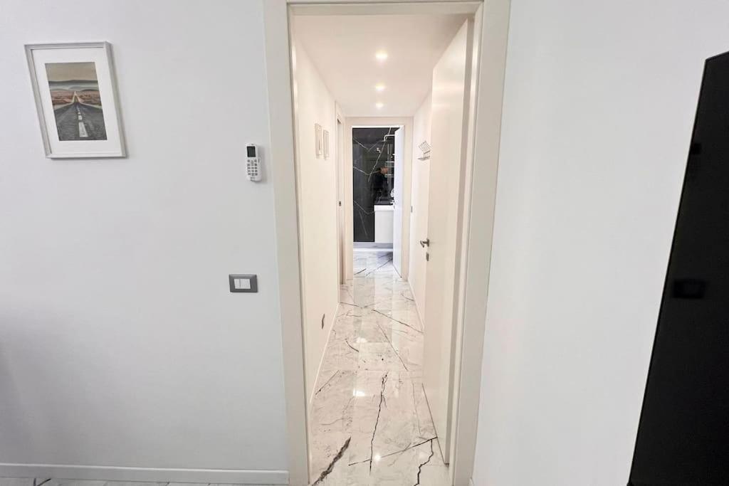 Urban House - Modern Flat Navigli Milan Center Apartment ภายนอก รูปภาพ