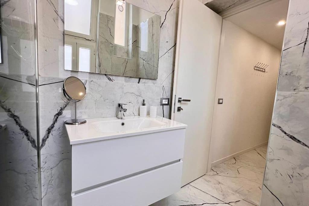 Urban House - Modern Flat Navigli Milan Center Apartment ภายนอก รูปภาพ