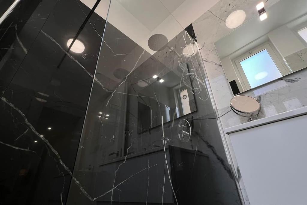 Urban House - Modern Flat Navigli Milan Center Apartment ภายนอก รูปภาพ