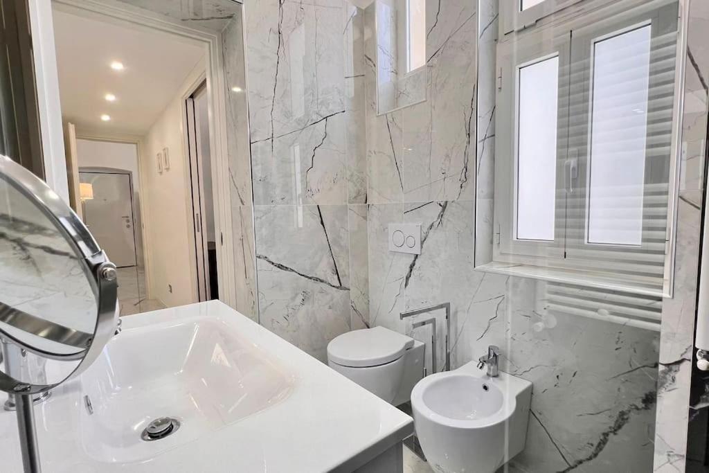 Urban House - Modern Flat Navigli Milan Center Apartment ภายนอก รูปภาพ